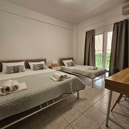 Christina Ολυμπιακή Ακτή