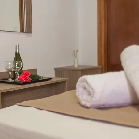 Christina Ολυμπιακή Ακτή