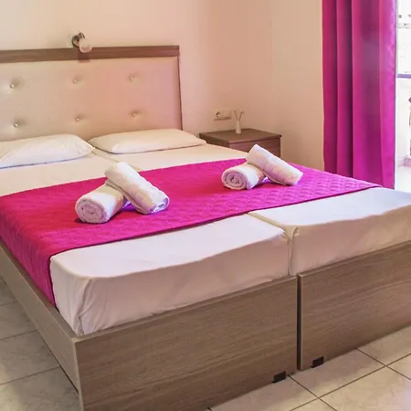 Christina Ολυμπιακή Ακτή