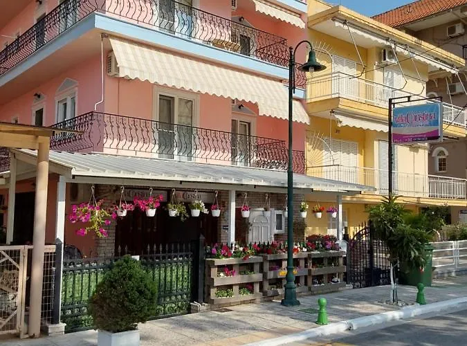 Christina Ολυμπιακή Ακτή