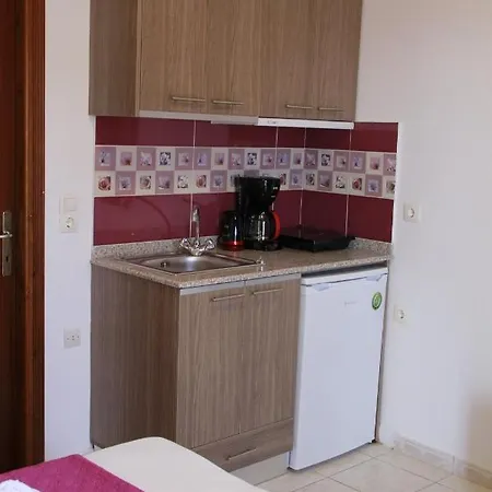 Christina Apartman Olympiakí Aktí