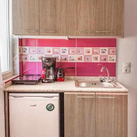 Christina Apartman *